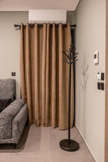 Smaragdi Luxury Jacuzzi Apartment Noho Premium Living Атина Екстериор снимка