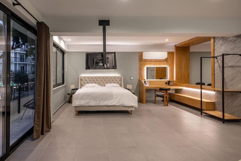 Smaragdi Luxury Jacuzzi Apartment Noho Premium Living Атина Екстериор снимка